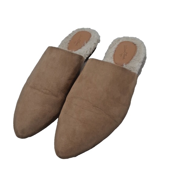 Universal Thread Womens Zuri Mule Flat Tan & Cream Faux Shearling Size 7 - Picture 1 of 8